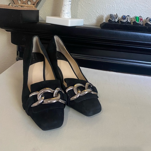 Alex Marie | Shoes | Alex Marie Black Heels With Silver Chain Accent ...